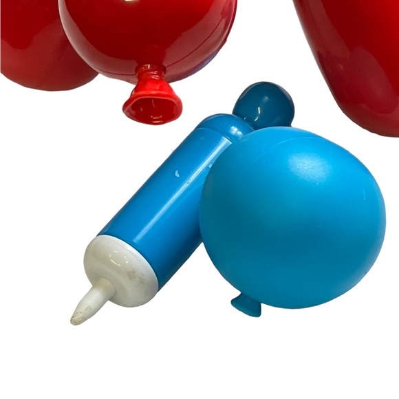 Moose Toys Squeakee The Balloon Dog Red Electronic Pet Interactive Sounds Moves. - Picture 8 of 16